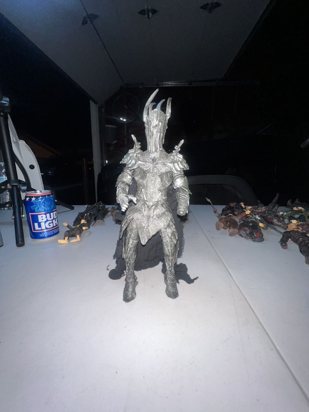 Toy Biz The Lord of the Rings Fellowship of the Ring Electronic Sauron 12-inch Action Figure 2