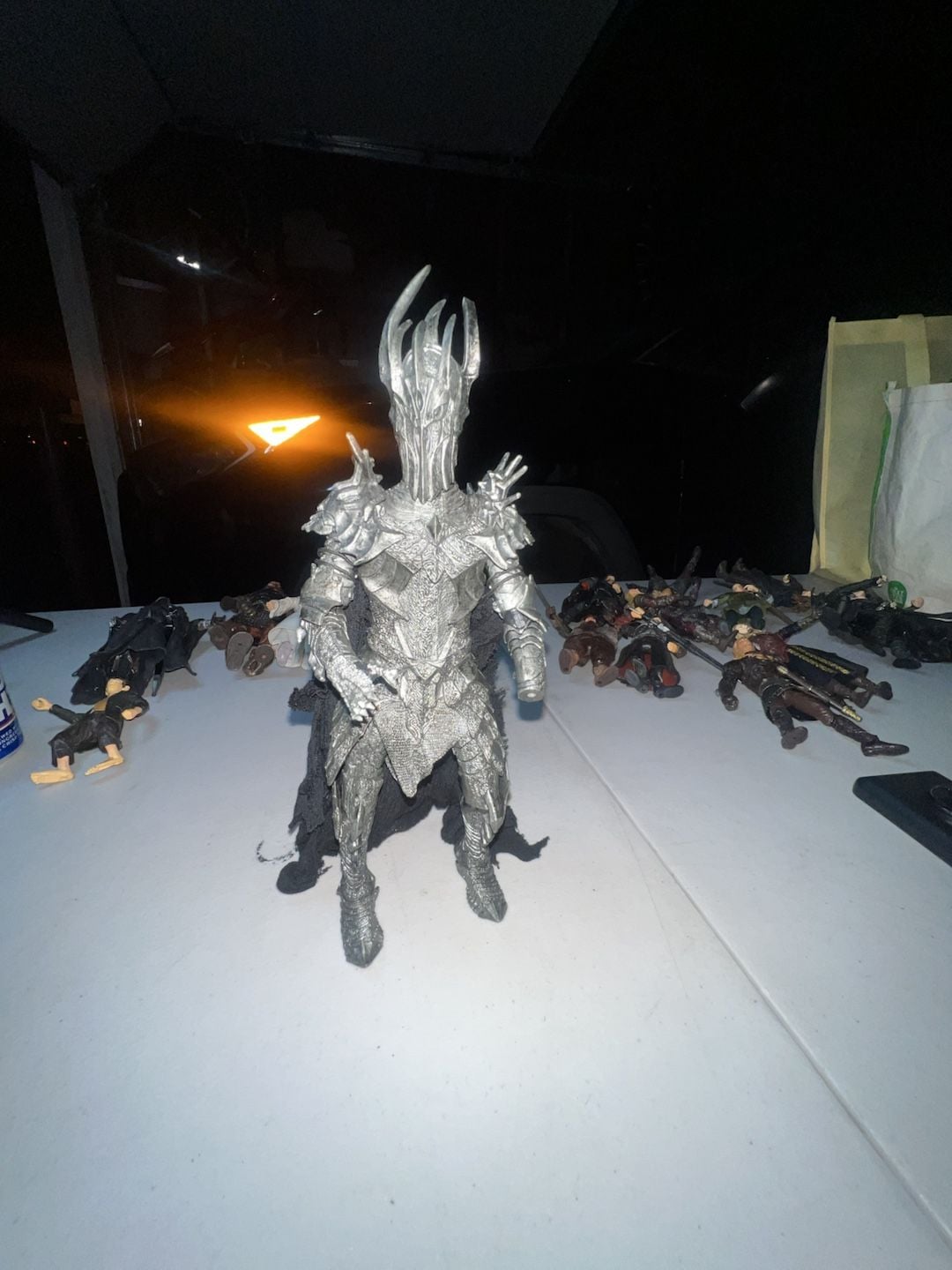 Toy Biz The Lord of the Rings Fellowship of the Ring Electronic Sauron 12-inch Action Figure 3