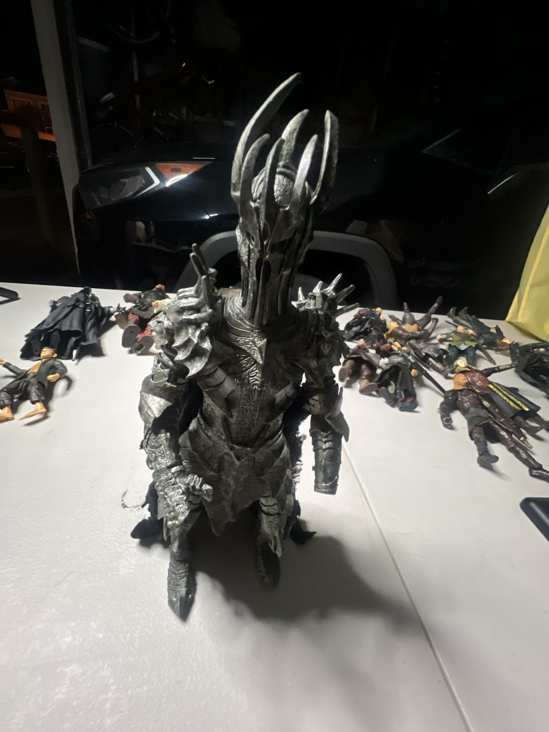 Toy Biz The Lord of the Rings Fellowship of the Ring Electronic Sauron 12-inch Action Figure 7