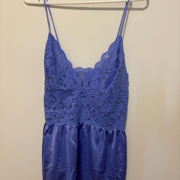 Vintage Miss Elaine Periwinkle Blue Antron Nylon Lace Chemise Nightgown