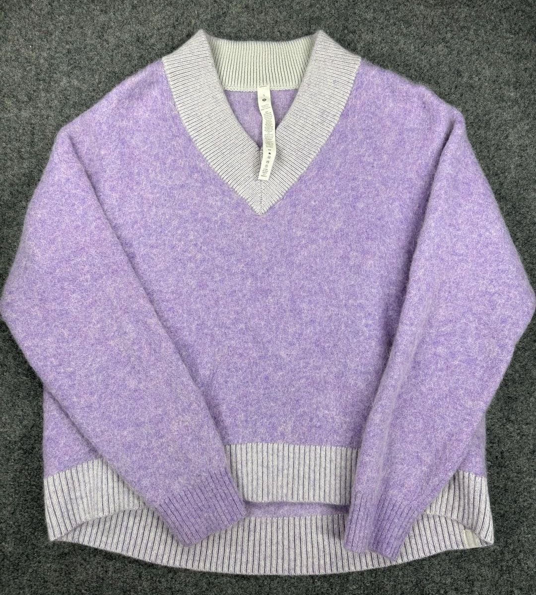 Lululemon Alpaca Wool-Blend V-Neck Sweater in Heathered Digital Lavender 2