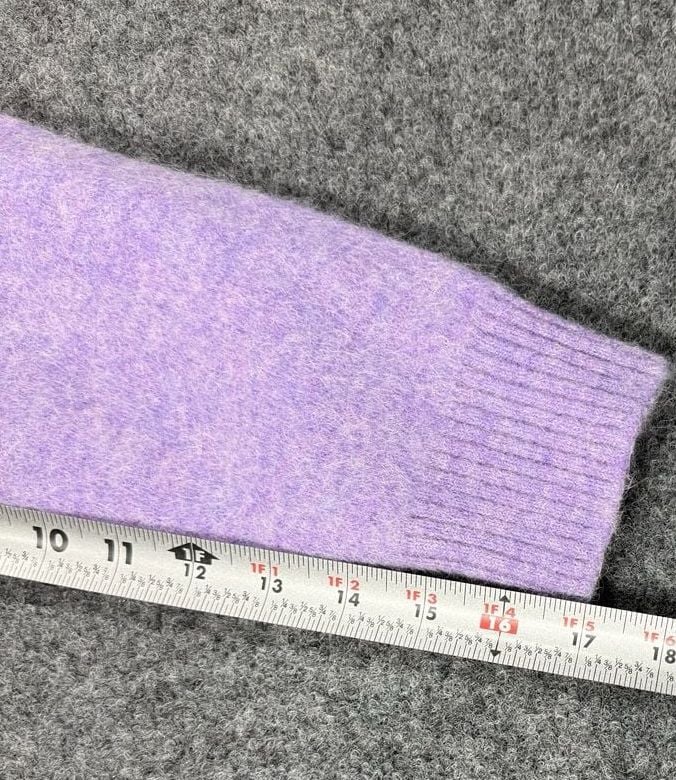 Lululemon Alpaca Wool-Blend V-Neck Sweater in Heathered Digital Lavender 7