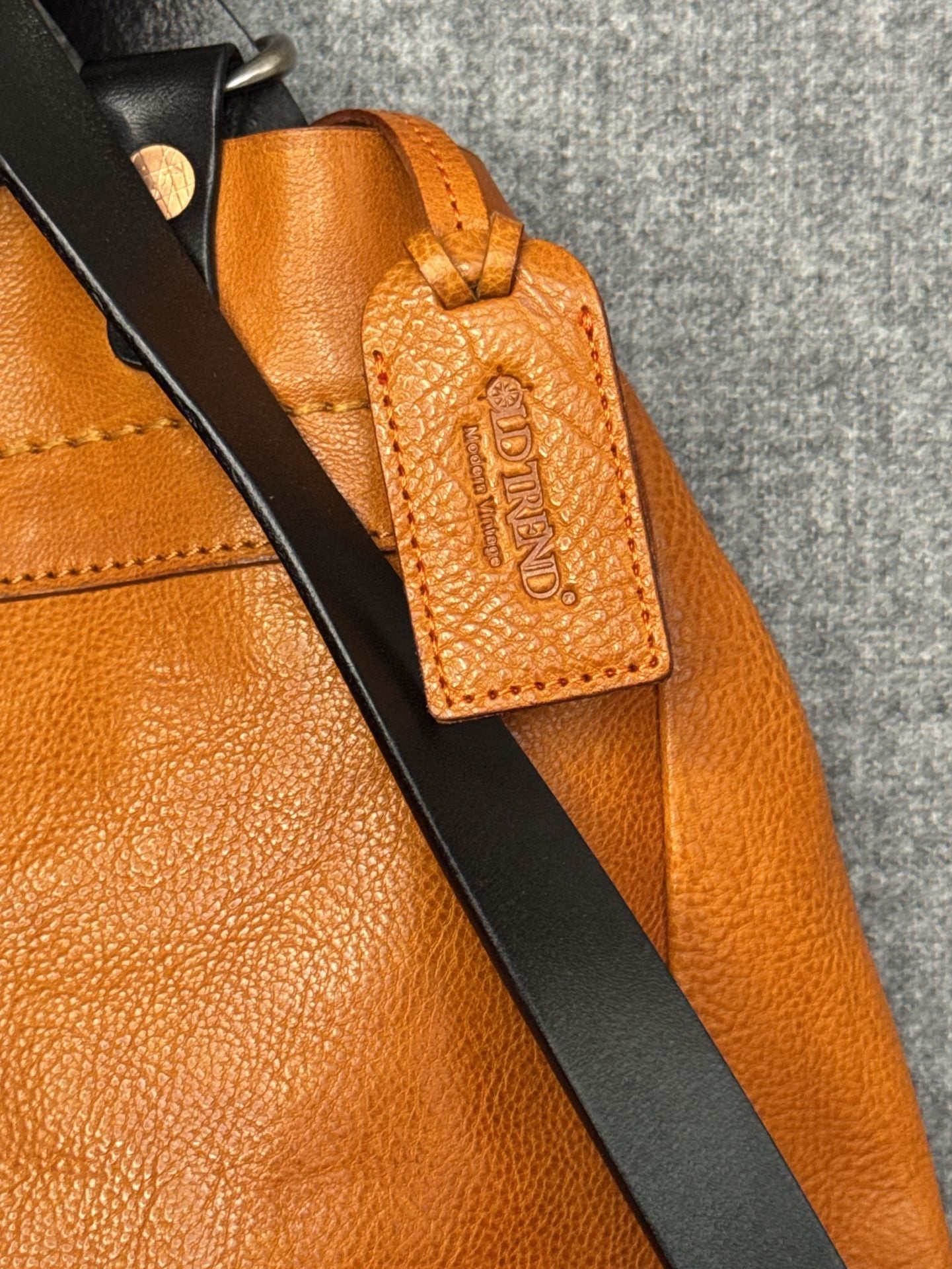 Old Trend Canna Genuine Leather Bucket Backpack 5