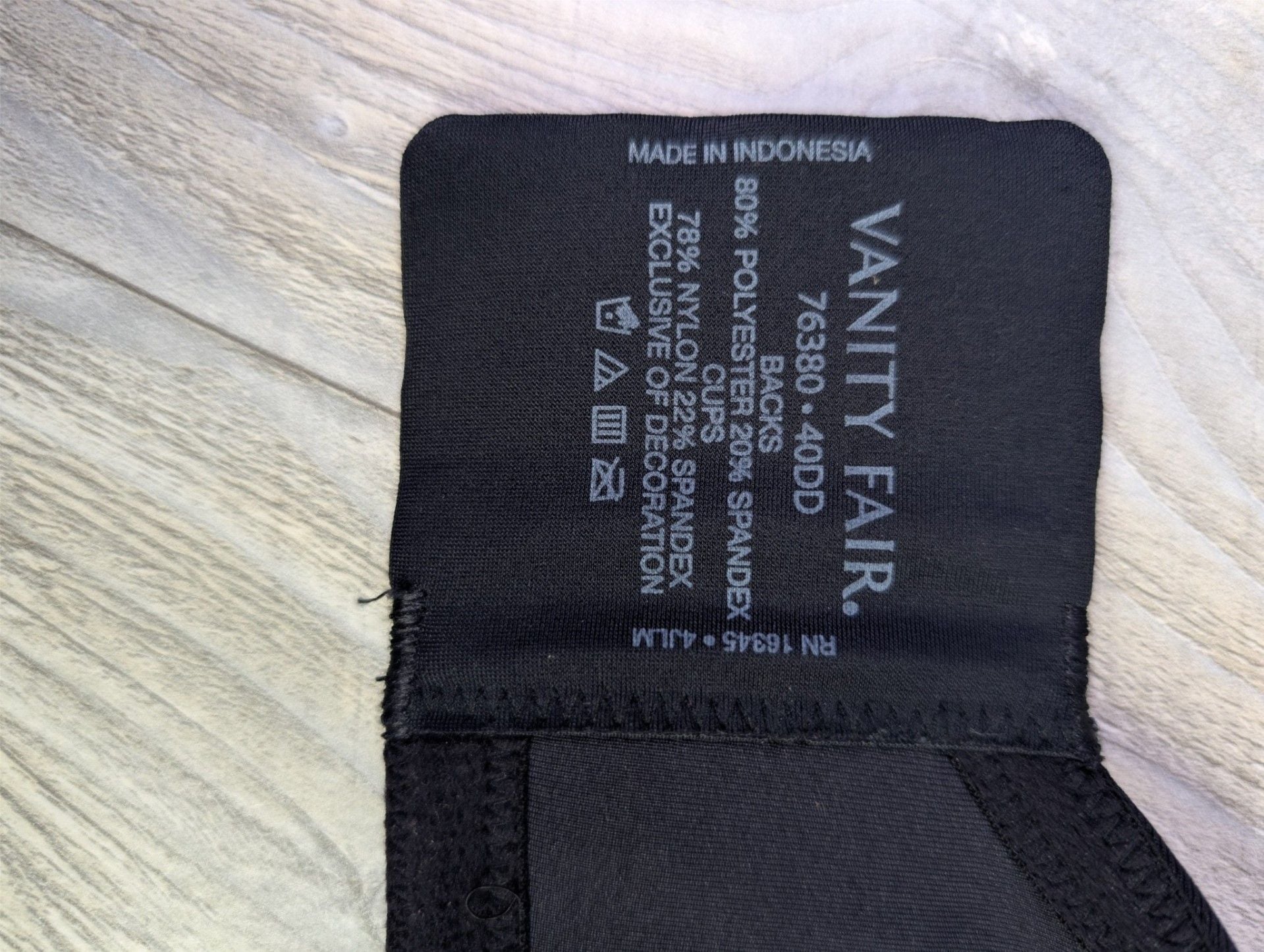 Vanity Fair Back Smoothing Full Figure Underwire Bra 76380, Size 40DD, Set of 3 5