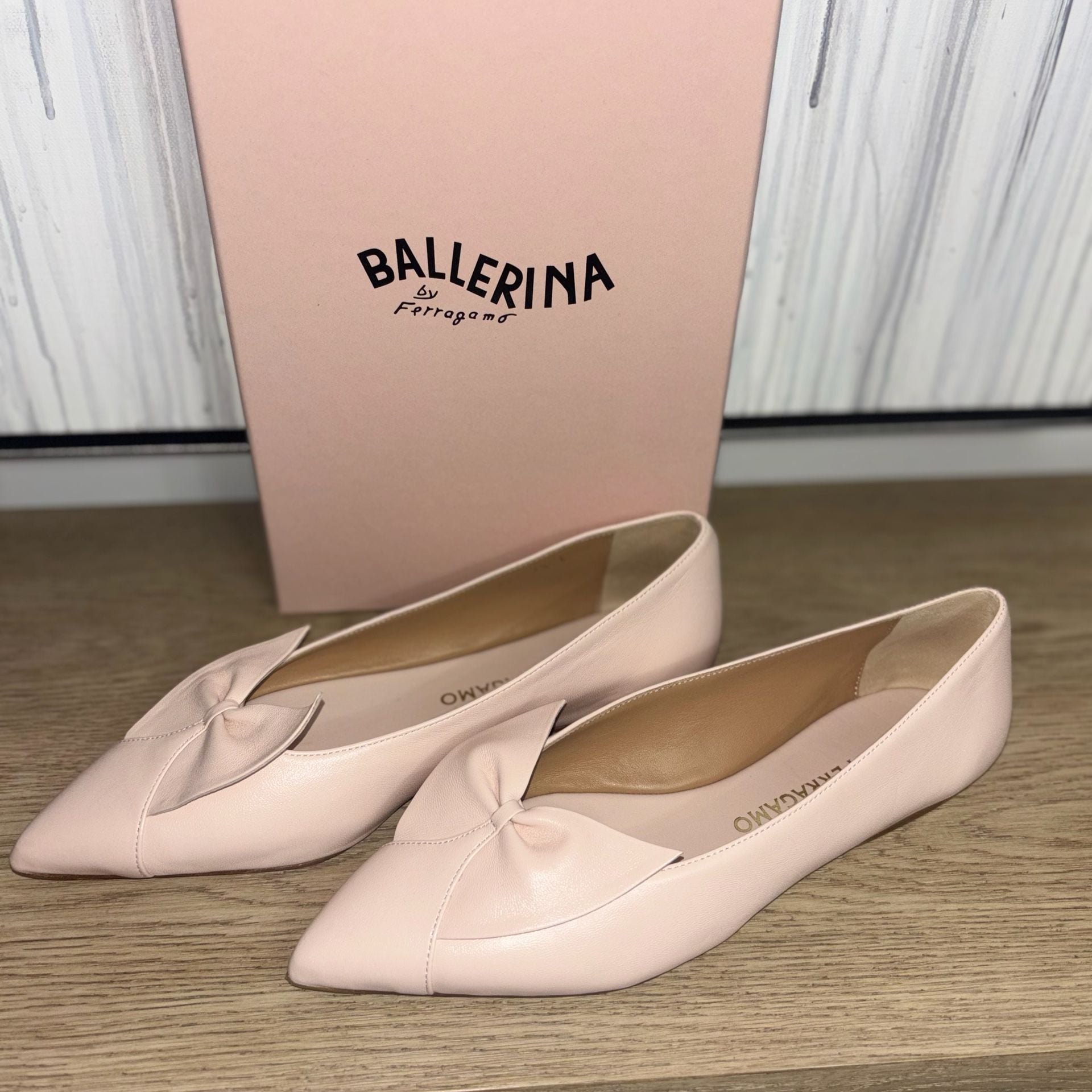 Ferragamo Gwen Pointed-Toe Leather Ballet Flats in Pink 3