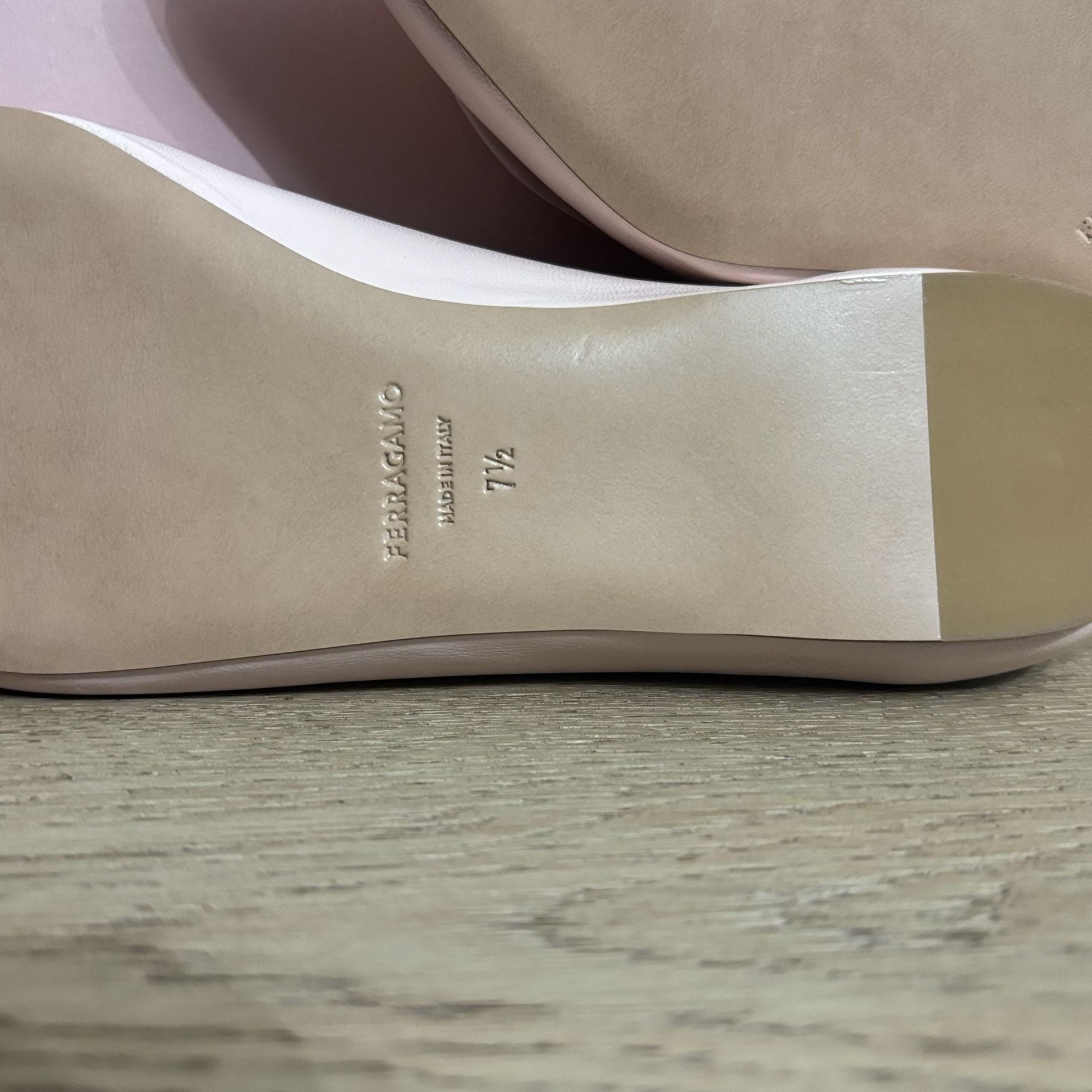 Ferragamo Gwen Pointed-Toe Leather Ballet Flats in Pink 7