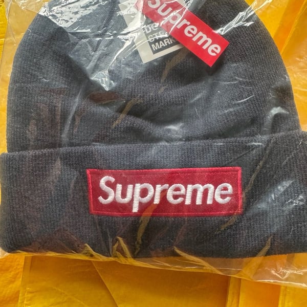 Supreme New Era Box Logo Beanie FW24 Navy