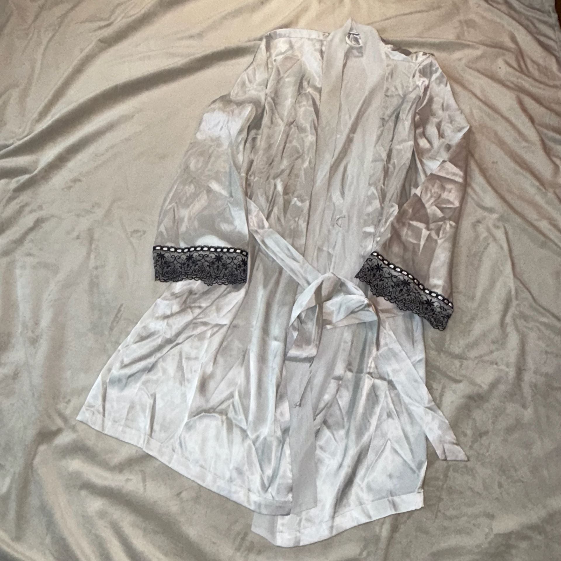 Linea Donatella Women's White Satin Robe with Black Lace Trim 1
