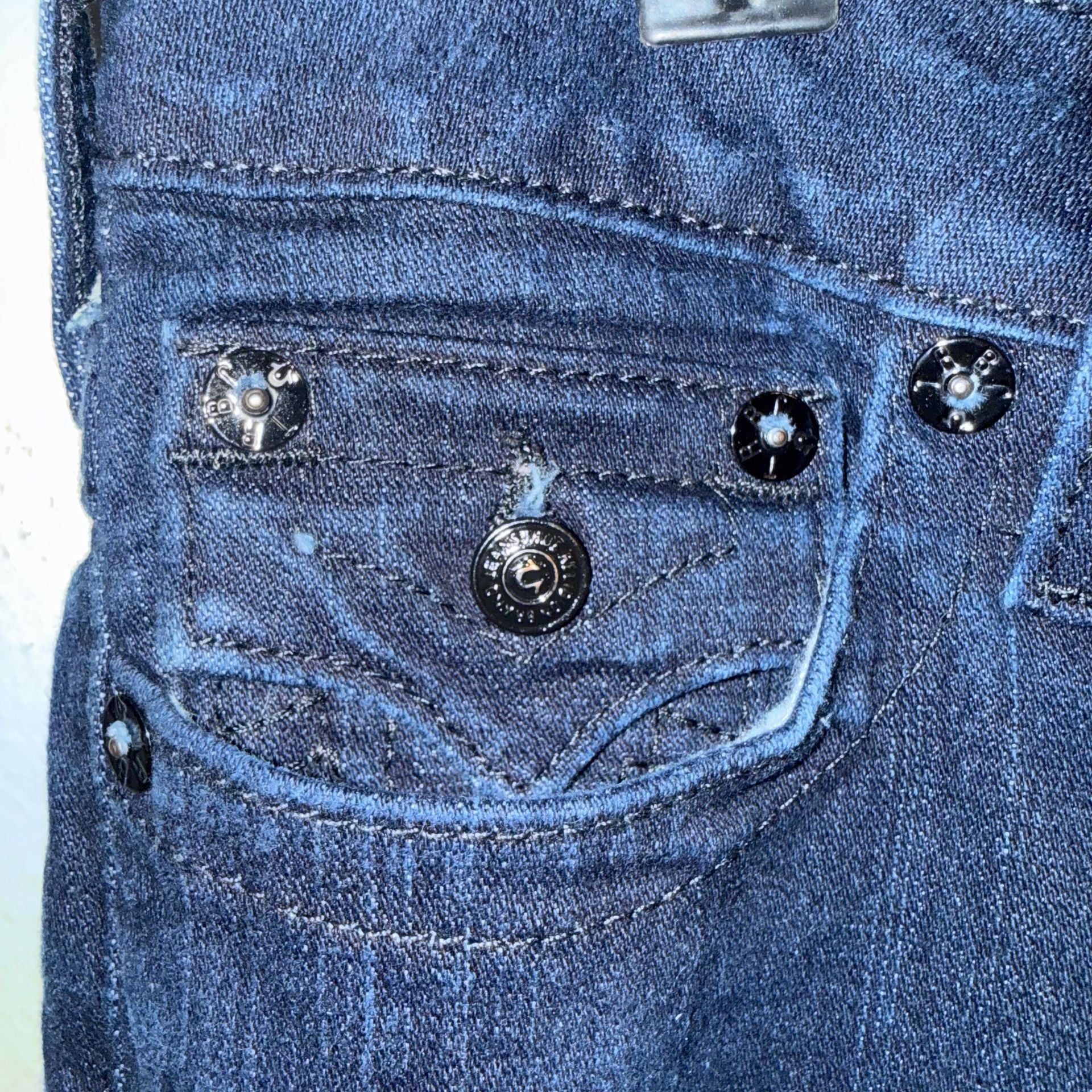 True Religion Low Rise Bootcut Jeans with Sequined Logo Size 27 5