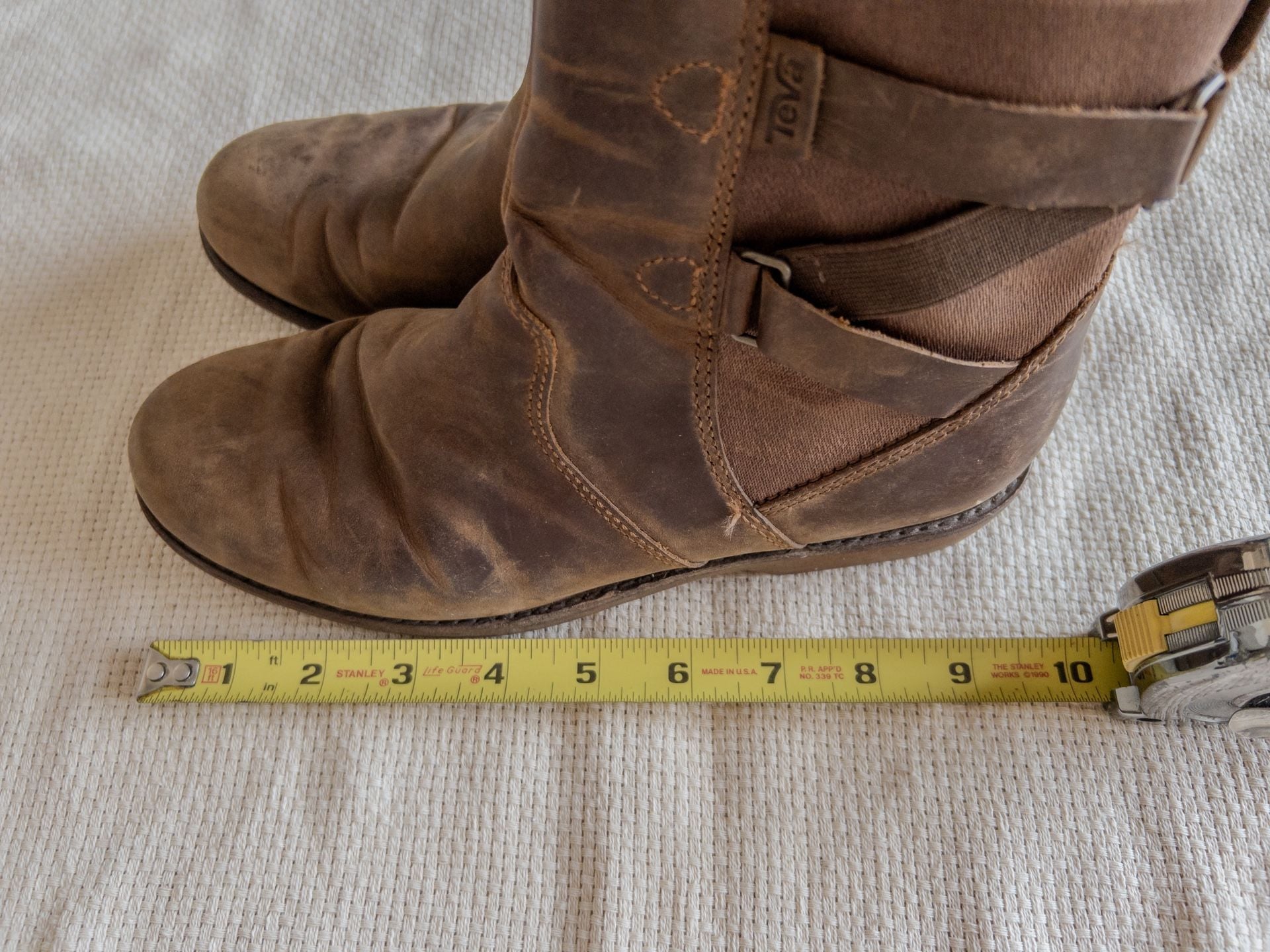 Teva Ellery Waterproof Ankle Boot in Pecan Leather Women’s US 7 Nature Outdoors Hiking Granola Gorpcore Weathertech Weatherproof Quality 9