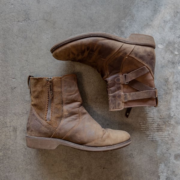 Teva Ellery Waterproof Ankle Boot in Pecan Leather Women’s US 7 Nature Outdoors Hiking Granola Gorpcore Weathertech Weatherproof Quality 