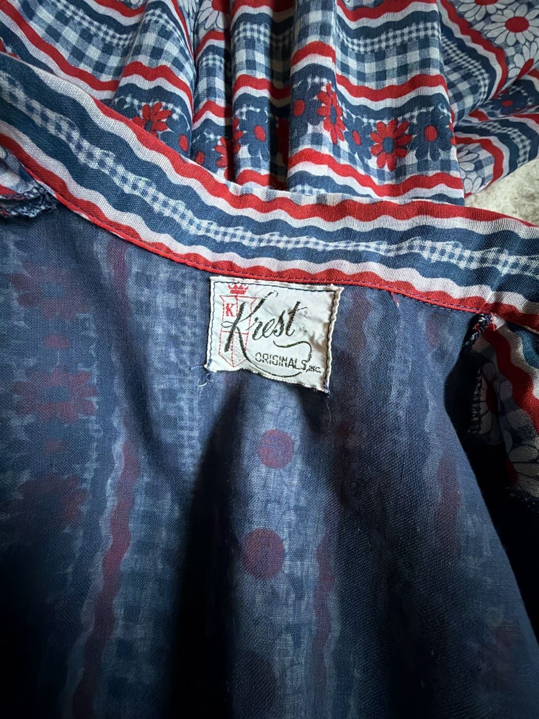 Vintage 1970s Floral and Gingham Patterned Long Sleeve Button-Down Maxi Dress M 9