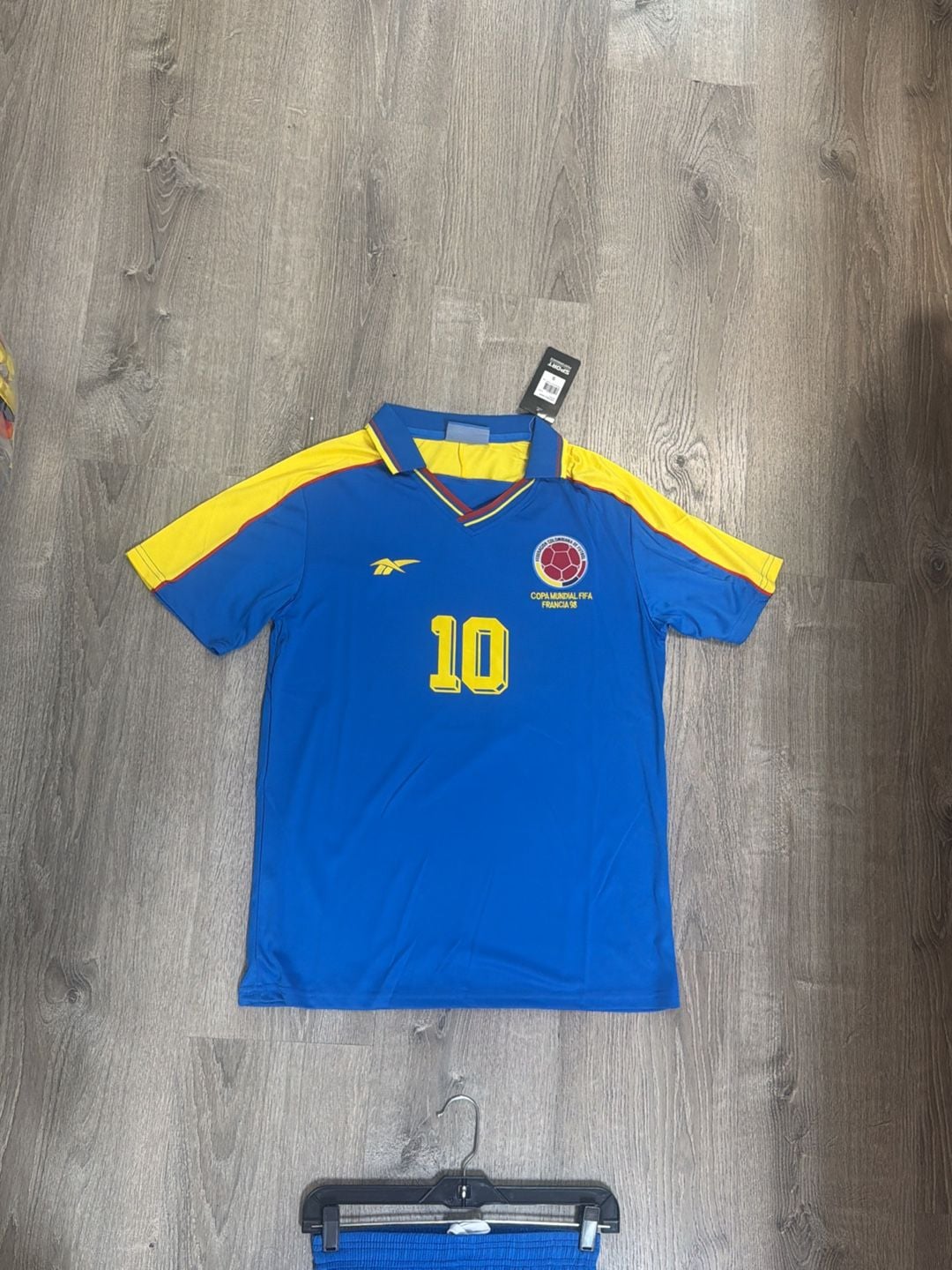 Reebok Colombia 1998 World Cup Away Jersey and Shorts Set #10 4