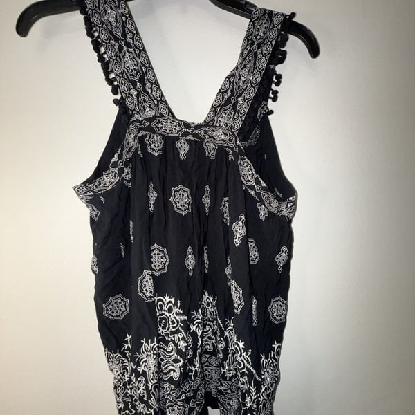Black and White Paisley Print Sleeveless Pom Pom Trim Tank Top
