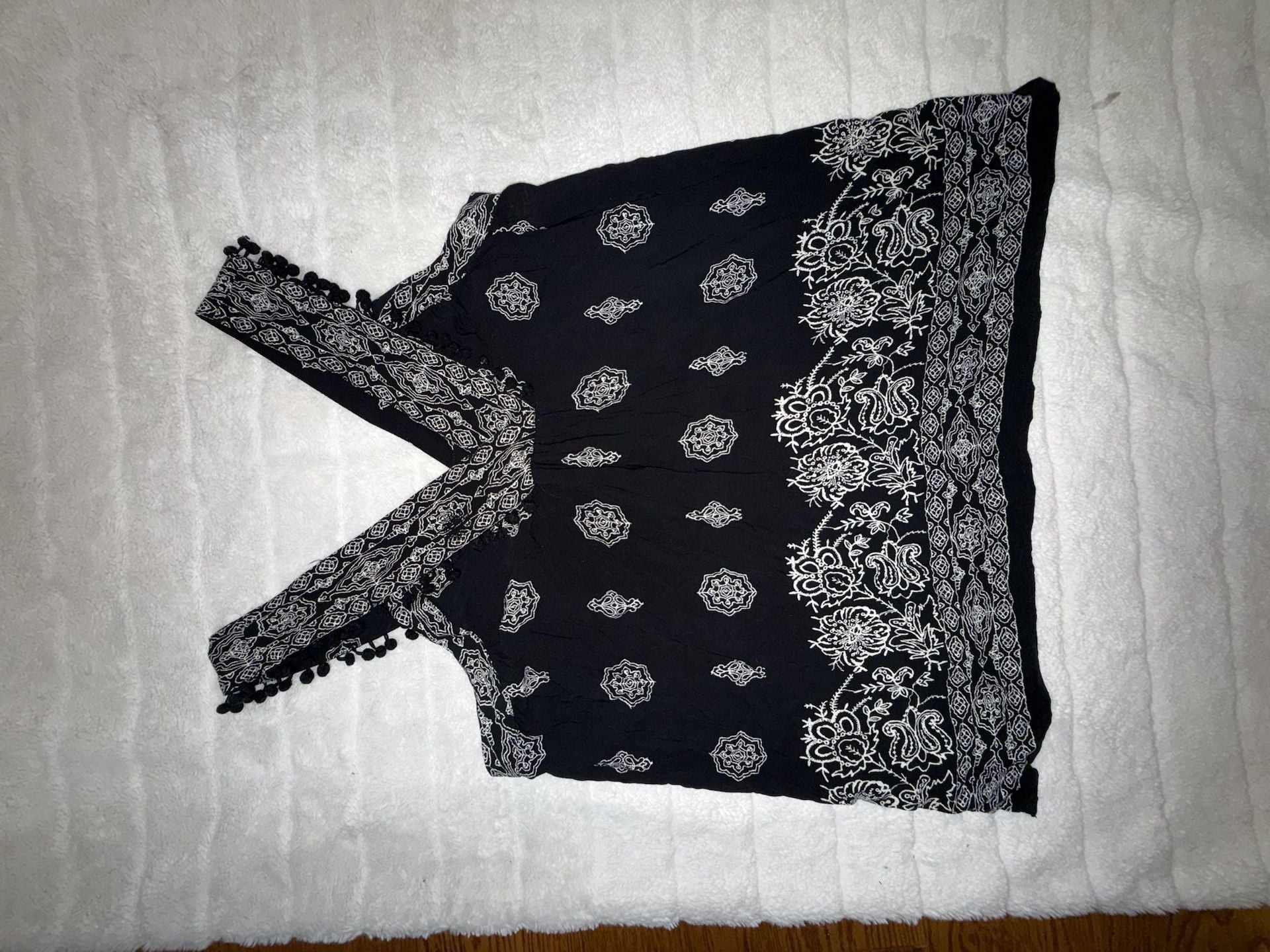 Black and White Paisley Print Sleeveless Pom Pom Trim Tank Top 3