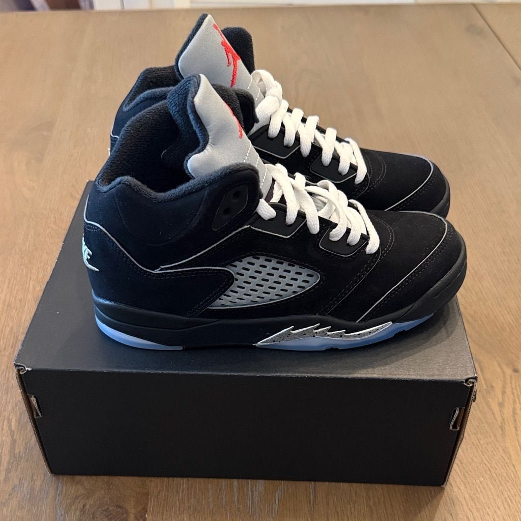 Air Jordan 5 Retro OG 'Black Metallic Reimagined' 2