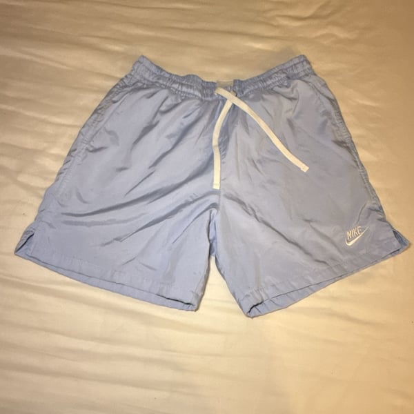 Nike Sportswear Club Woven Lined Flow Shorts in Light Blue