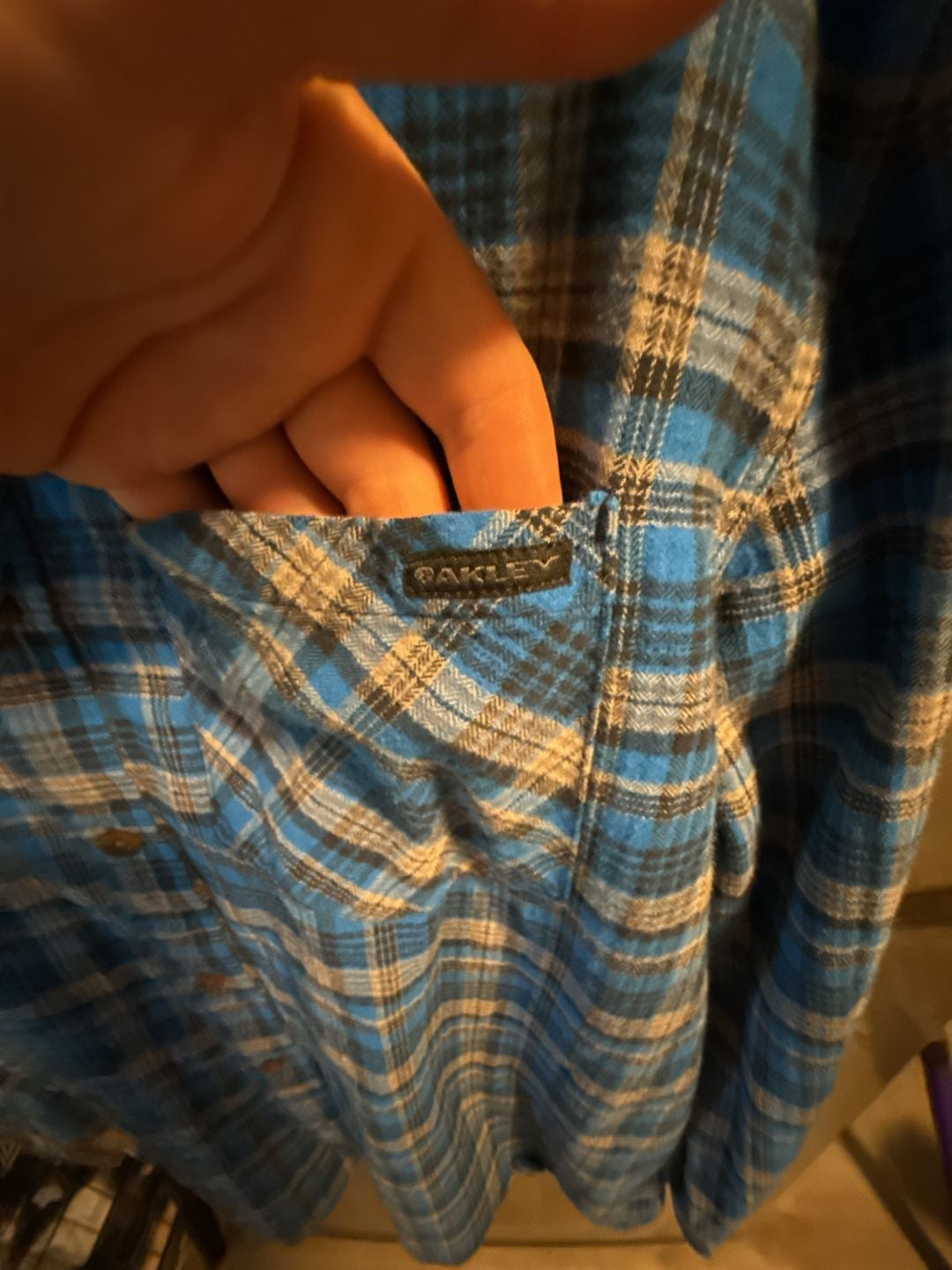 Oakley Men's Long Sleeve Blue Plaid Button-Up Flannel Shirt 3