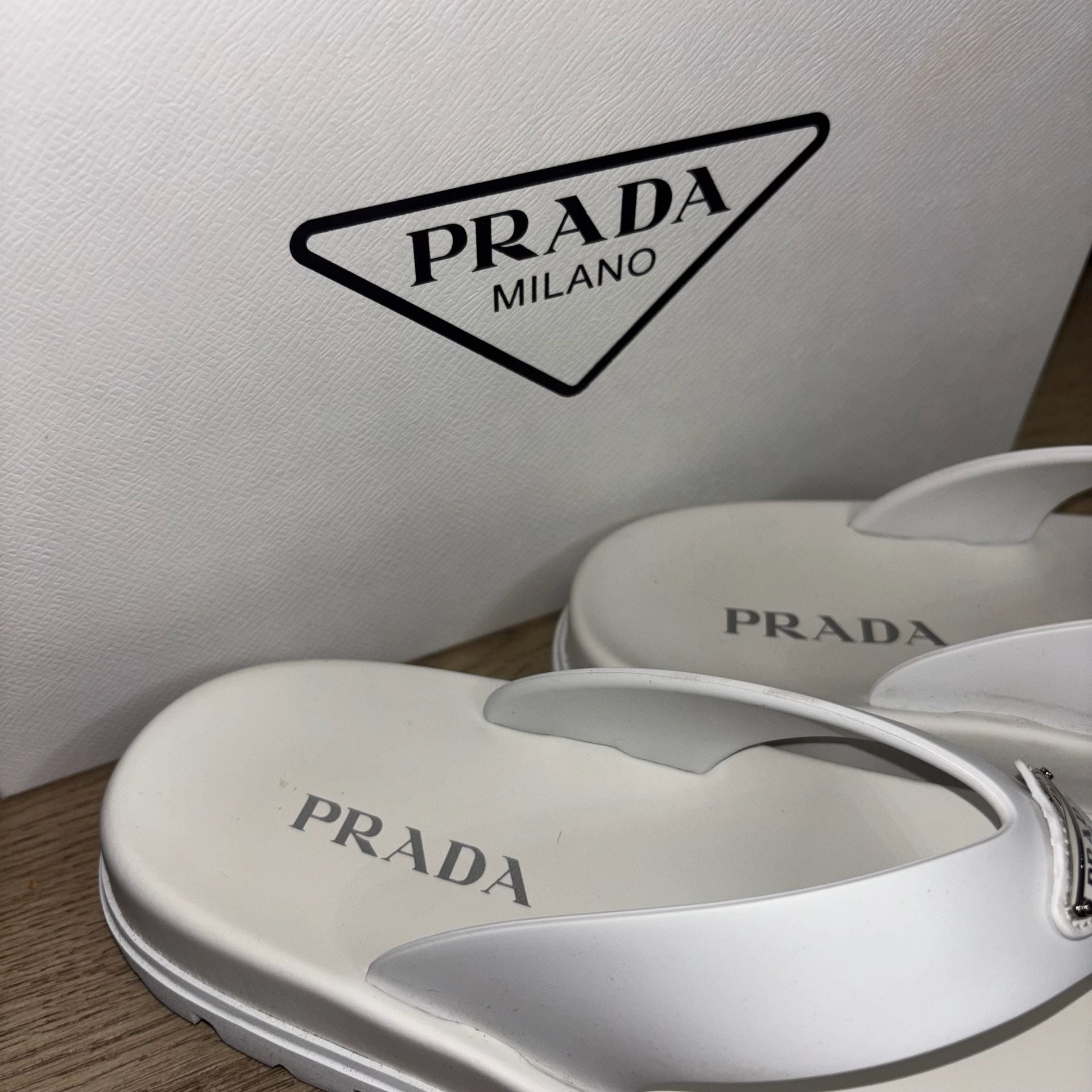 Prada 4