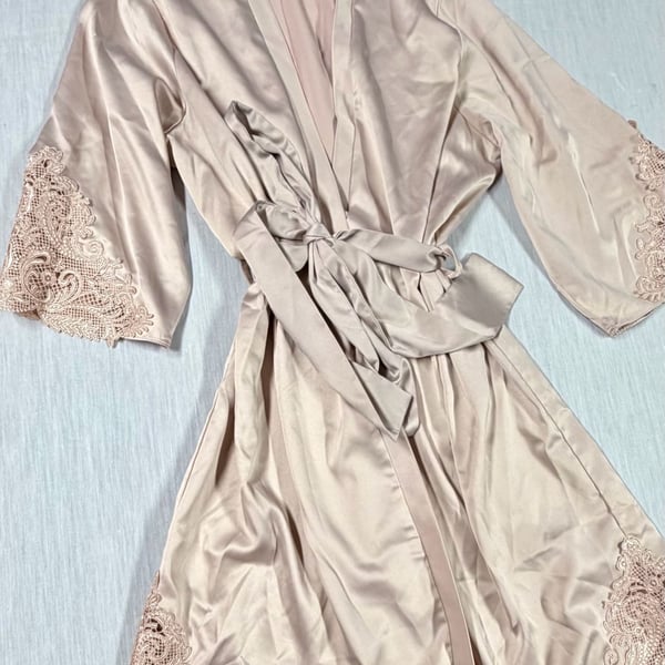 Le Rose Stories Satin Robe with Lace Trim Details
