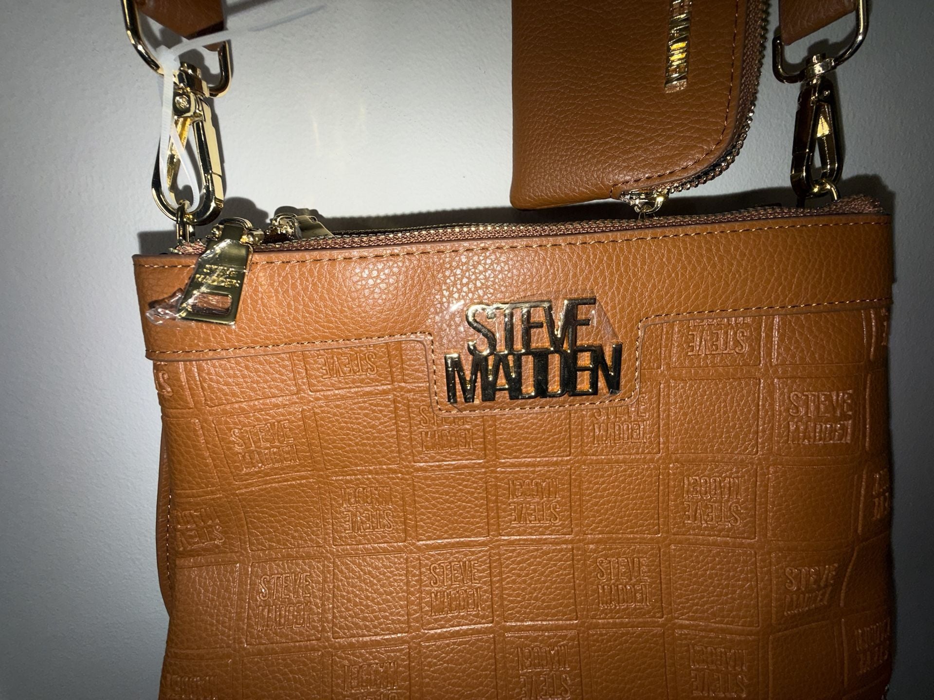 Steve Madden BCharlotte Crossbody Bag with Attached Coin Purse 3