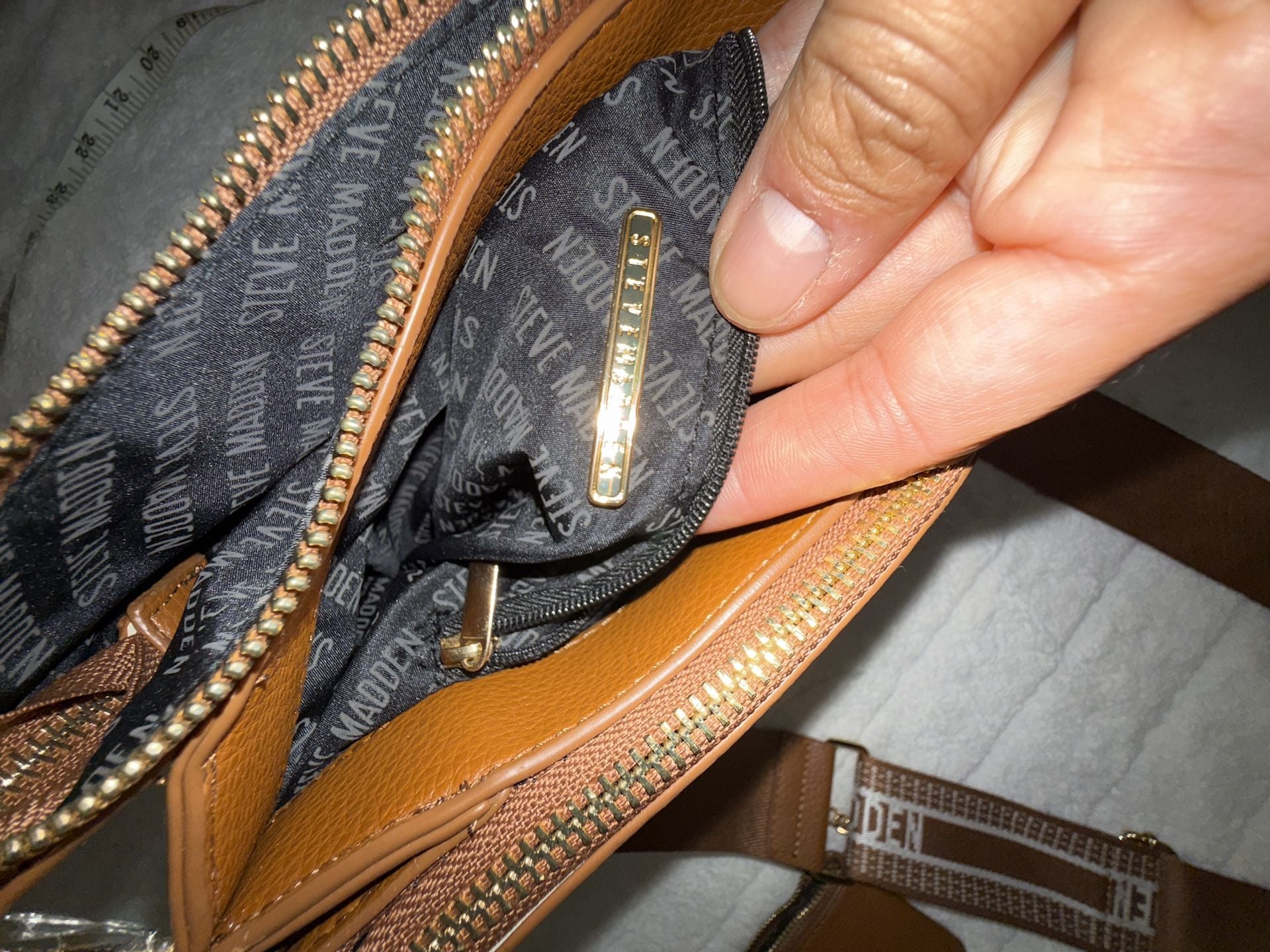 Steve Madden BCharlotte Crossbody Bag with Attached Coin Purse 11