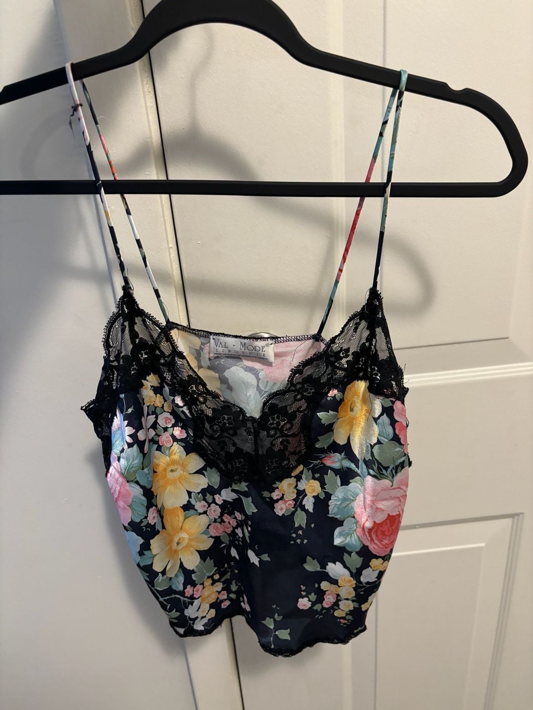 Vintage Y2K Val Mode Lingerie Floral Satin Camisole with Lace Trim 1