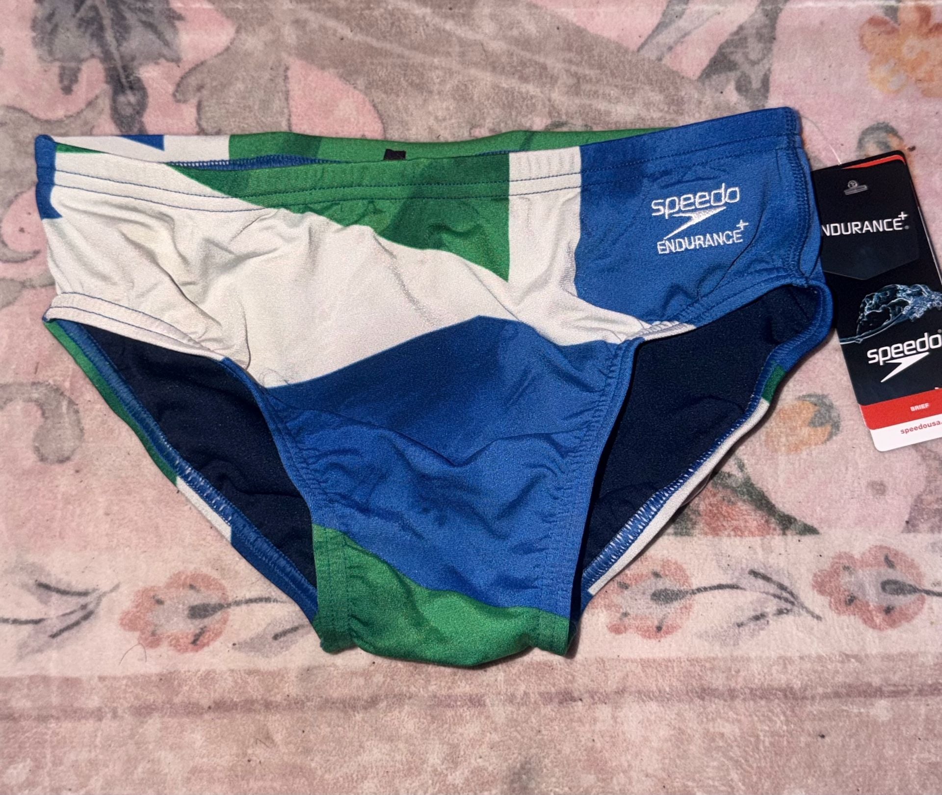 NWT Speedo Endurance+ Geometric Colorblock Men's Swim Brief size 30 2