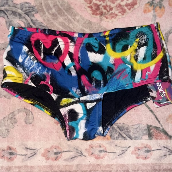 NWT Speedo Men's Printed Brief Swimsuit with Graffiti Heart Print Size 30
