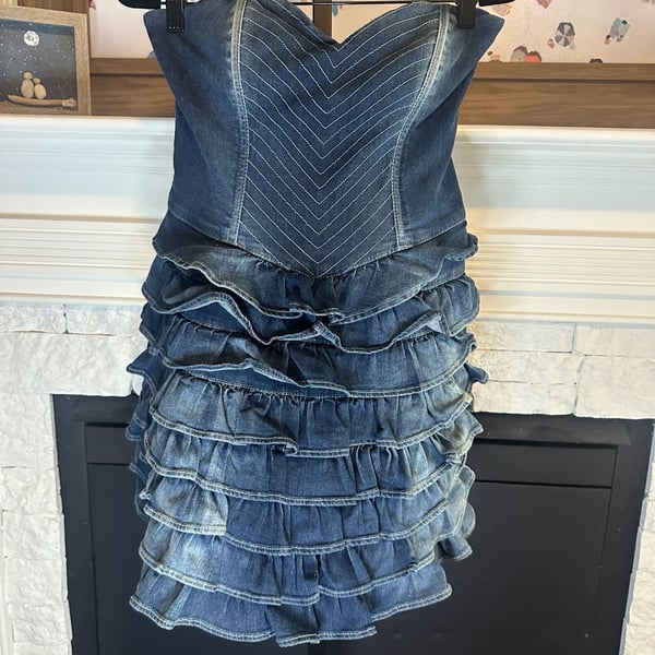 Vintage NWT Guess Y2K Strapless Denim Corset Mini Dress with Ruffled Tiers