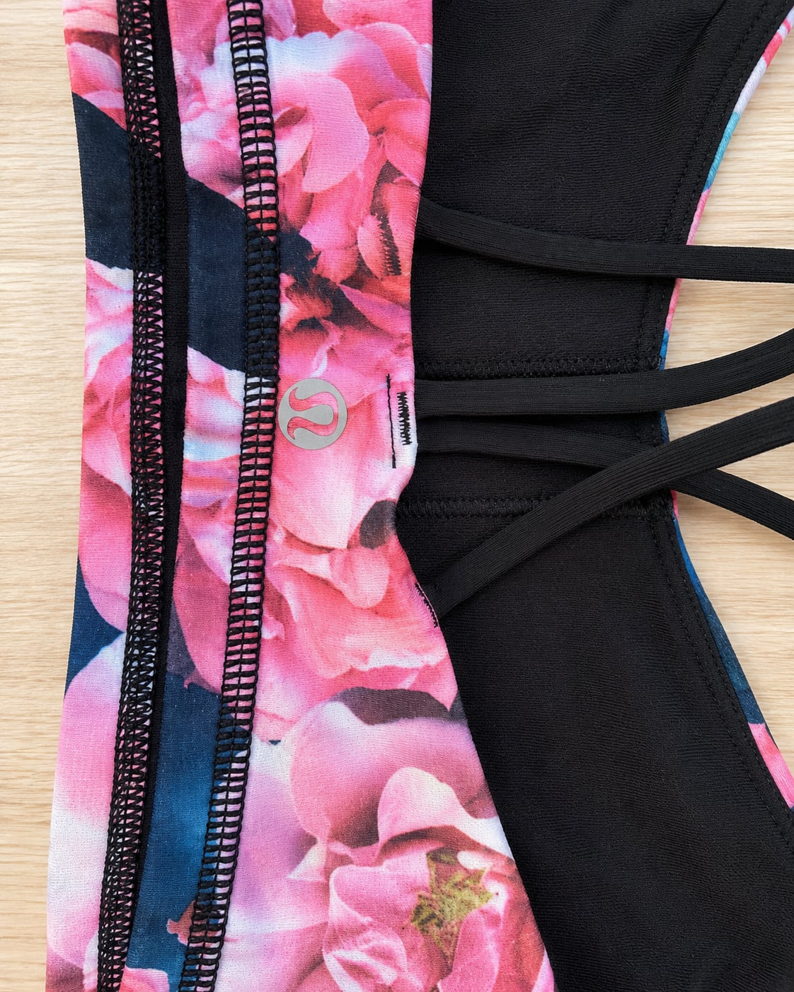 Lululemon Women's Floral Print Criss-Cross Strappy Sports Bra 3