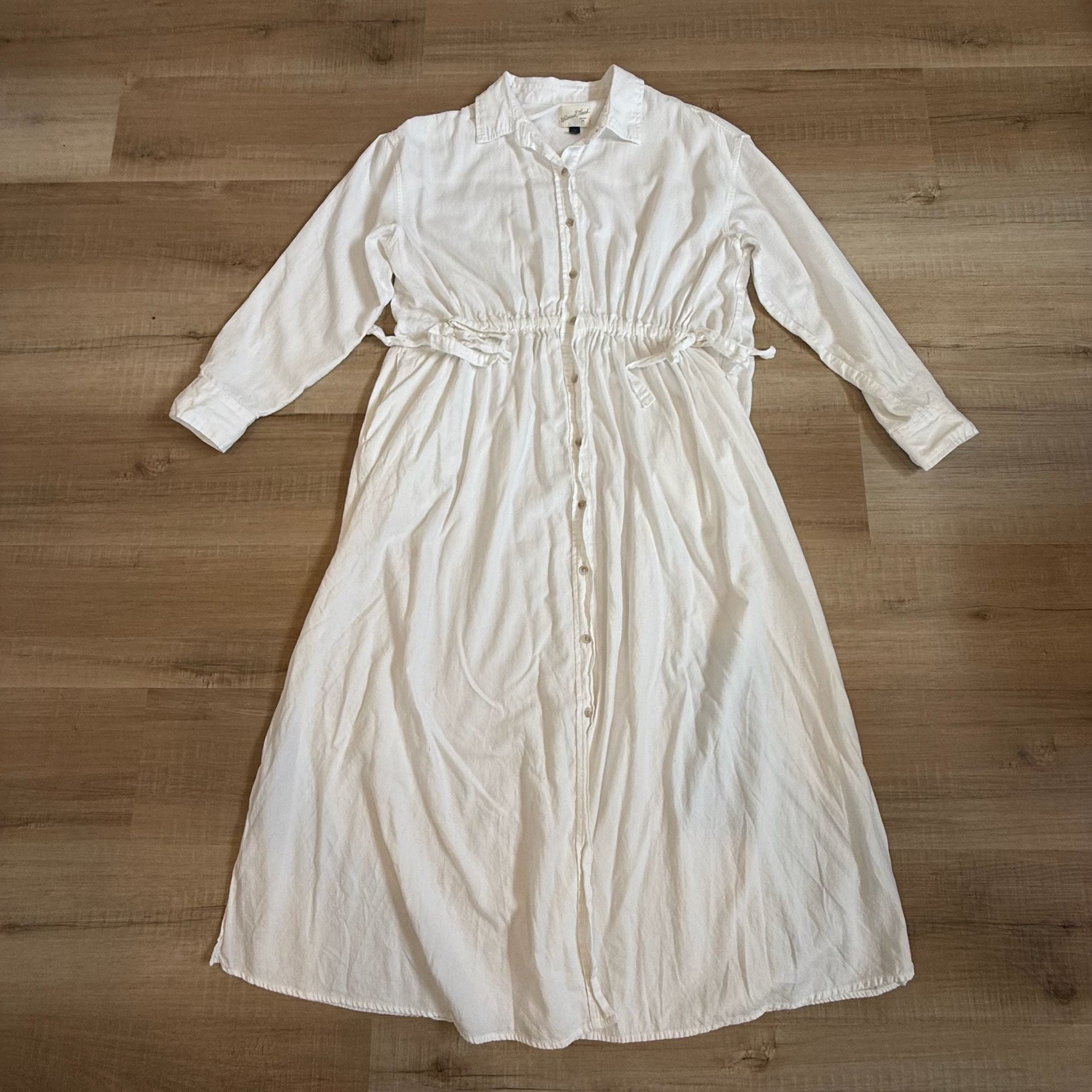Universal Thread Long Sleeve Cinch Waist Maxi Shirtdress in White 3