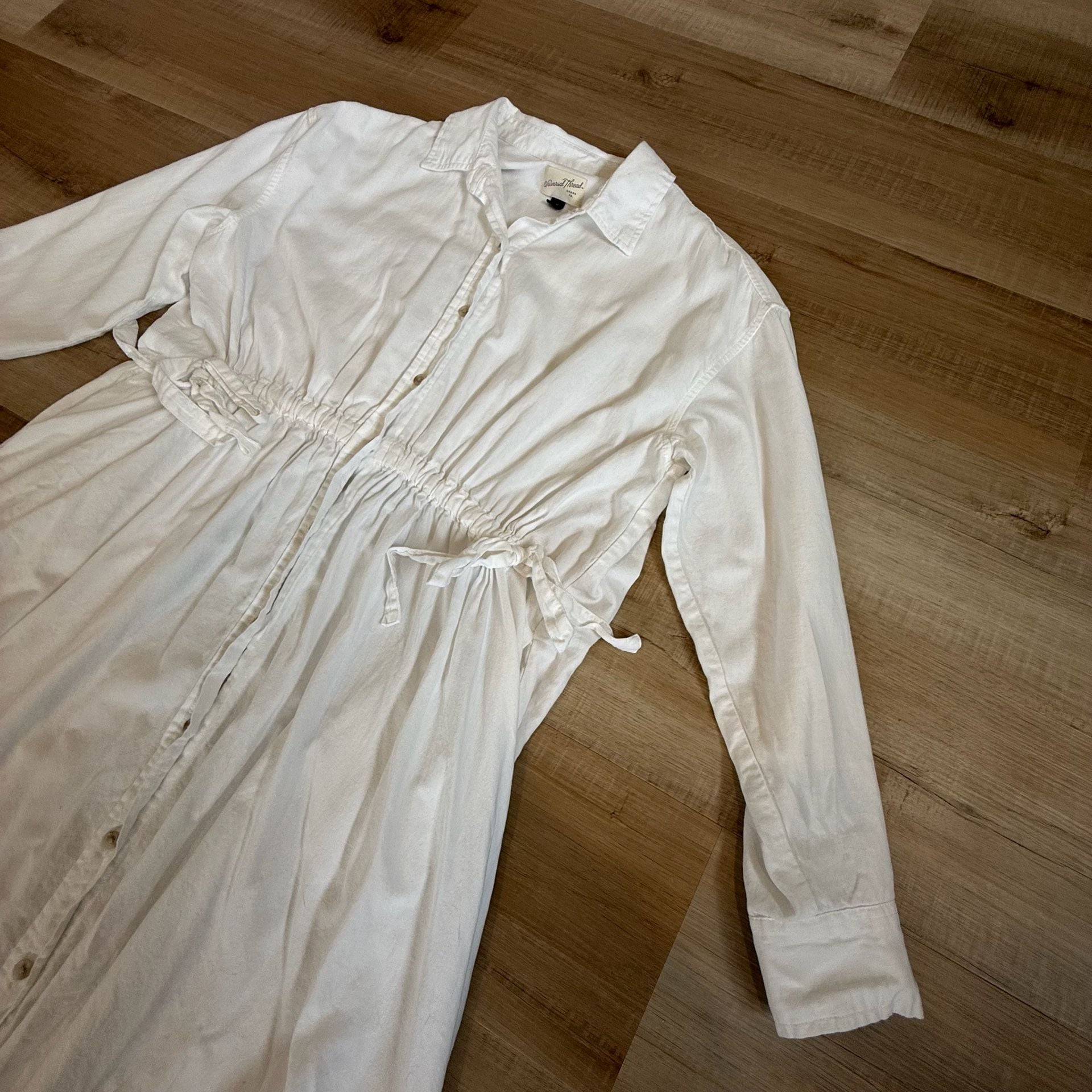 Universal Thread Long Sleeve Cinch Waist Maxi Shirtdress in White 4