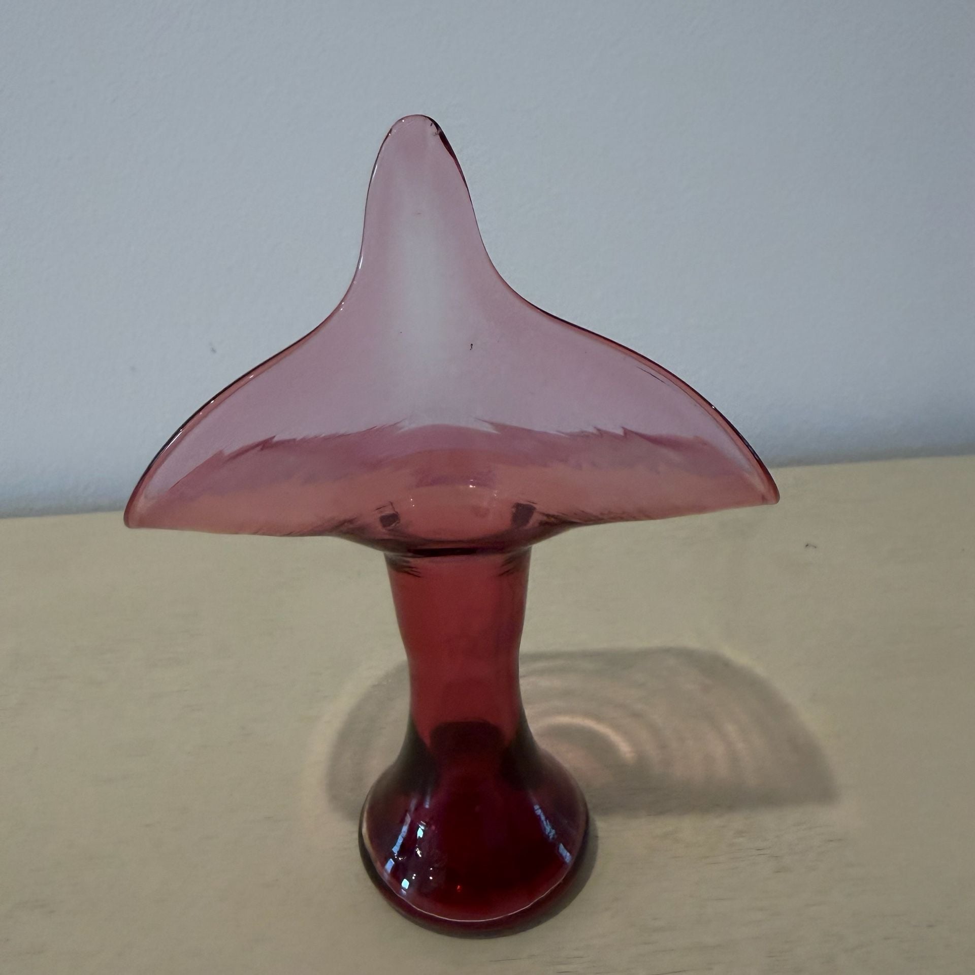 Vintage Pilgrim Cranberry Art Glass Jack in the Pulpit Vase 3