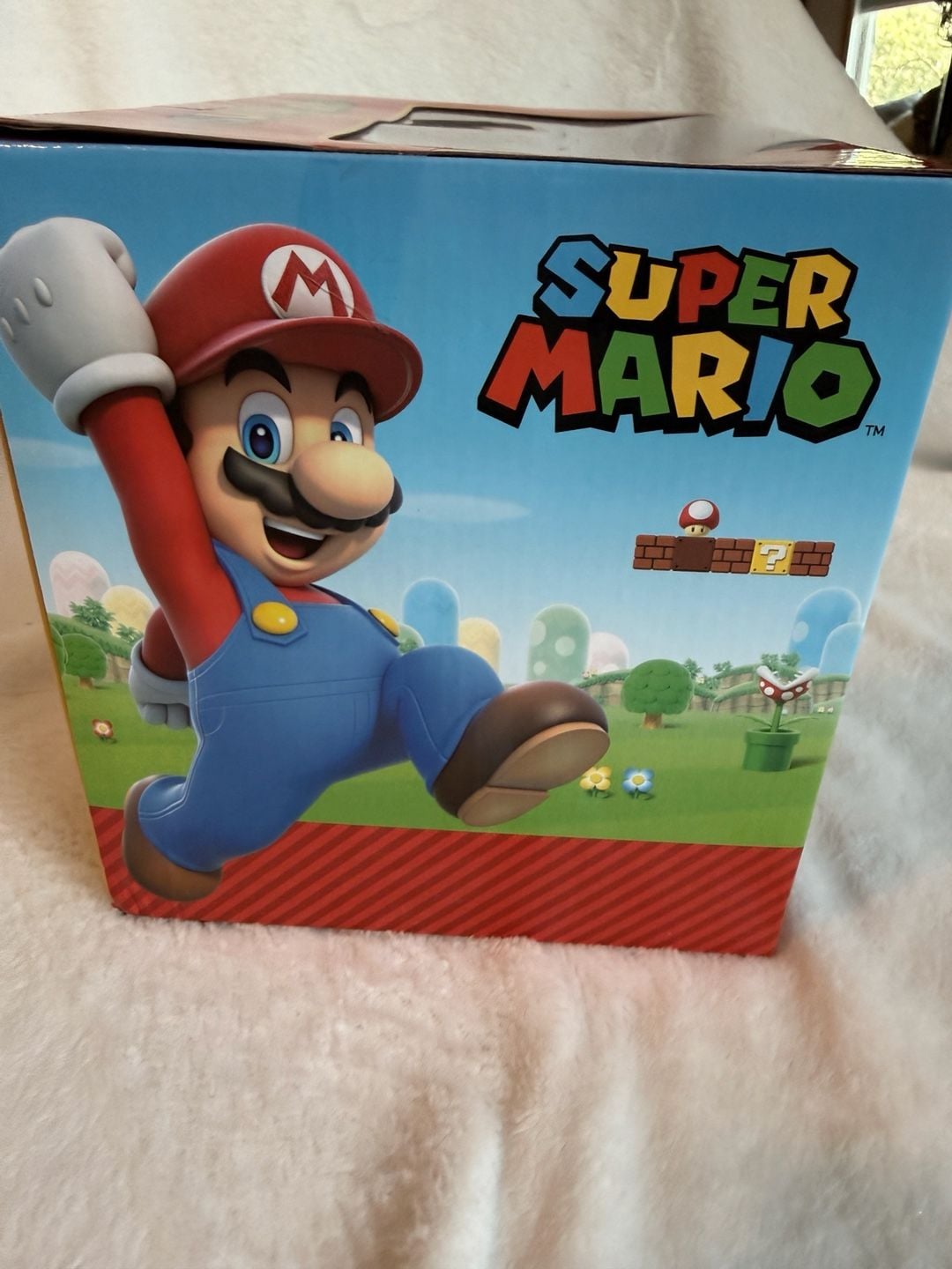 Jakks Pacific Super Mario King Boo, Boo, and Luigi Glow-in-the-Dark Action Figure 3-Pack 4