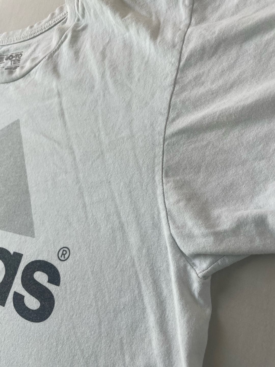 Distressed Vintage-Style Adidas The Go-To Tee Classic Big Logo White T-Shirt 7