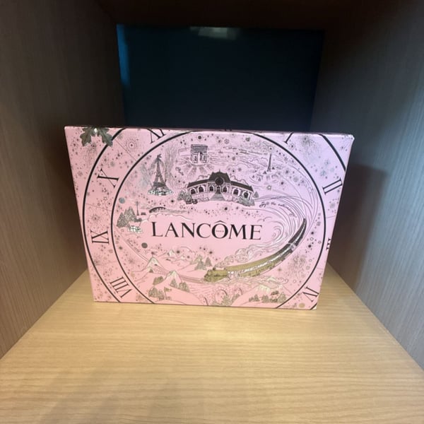 Lancôme Holiday 2025 Beauty Box Collection Skincare and Makeup Gift Set