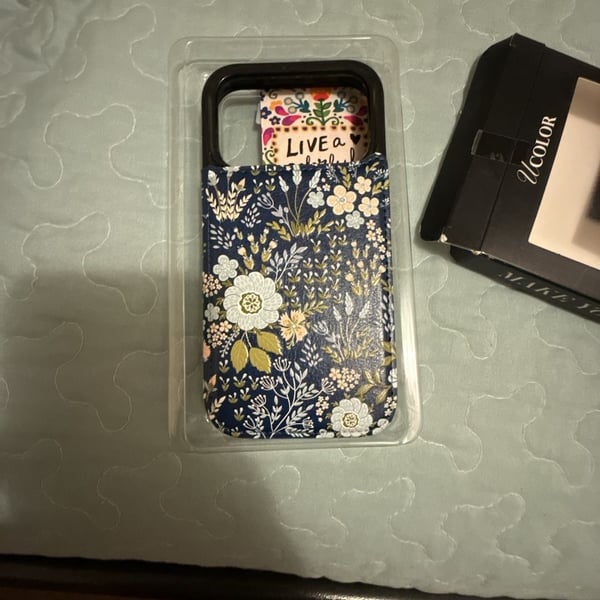 uCOLOR Floral Print MagSafe Compatible Wallet Phone Case for iPhone 17 Pro