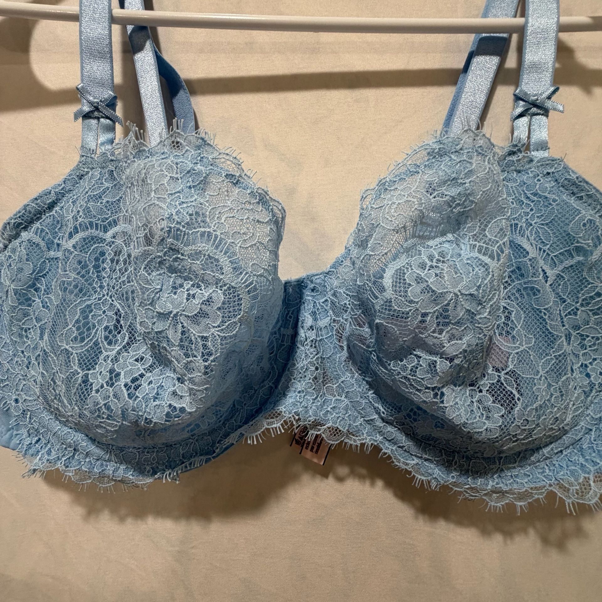 Victoria's Secret Dream Angels Unlined Uplift Lace Bra 2