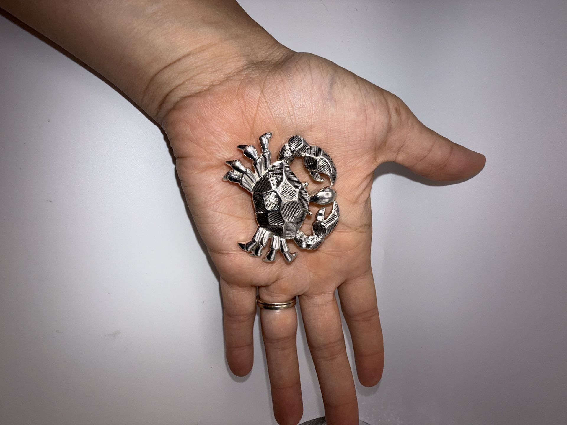 Vintage Style Silver-Tone Metal Crab Figurine/Pendant 5