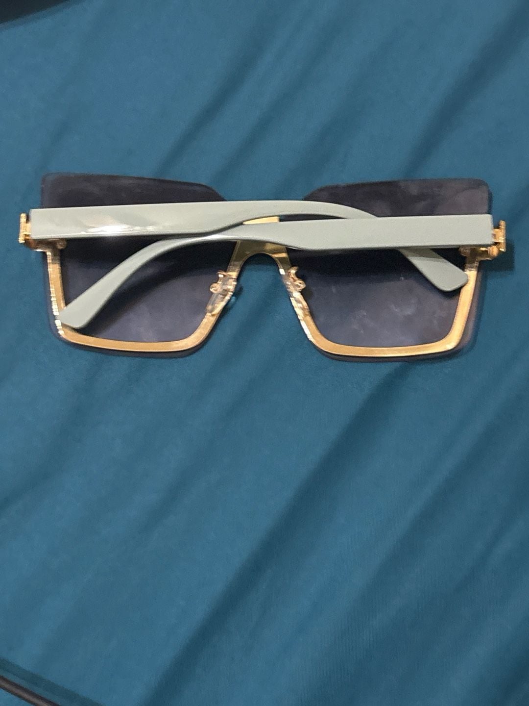 Oversized Semi-Rimless Square Fashion Sunglasses with Gold Tone Accents 2