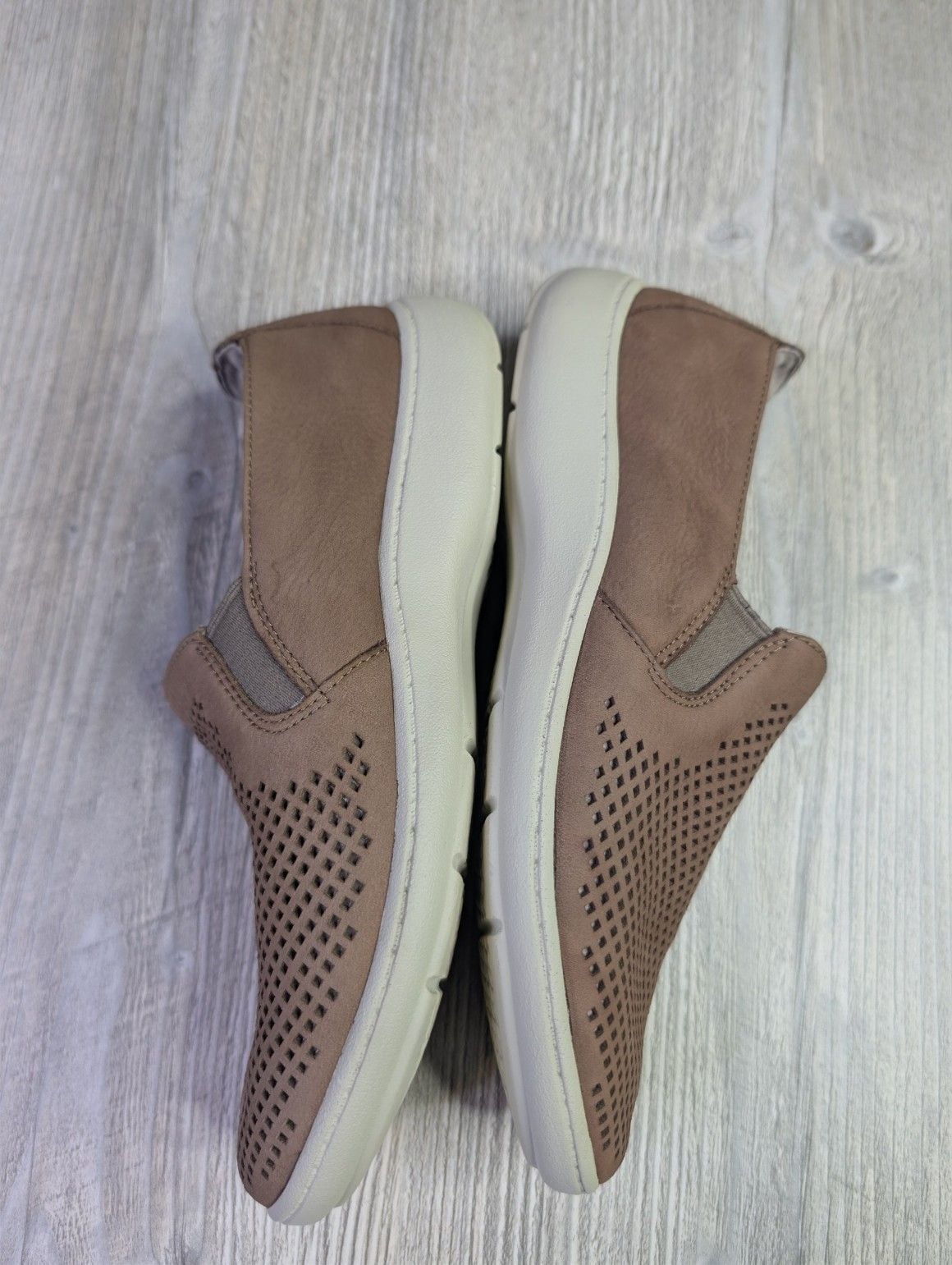 Product thumbnail 4