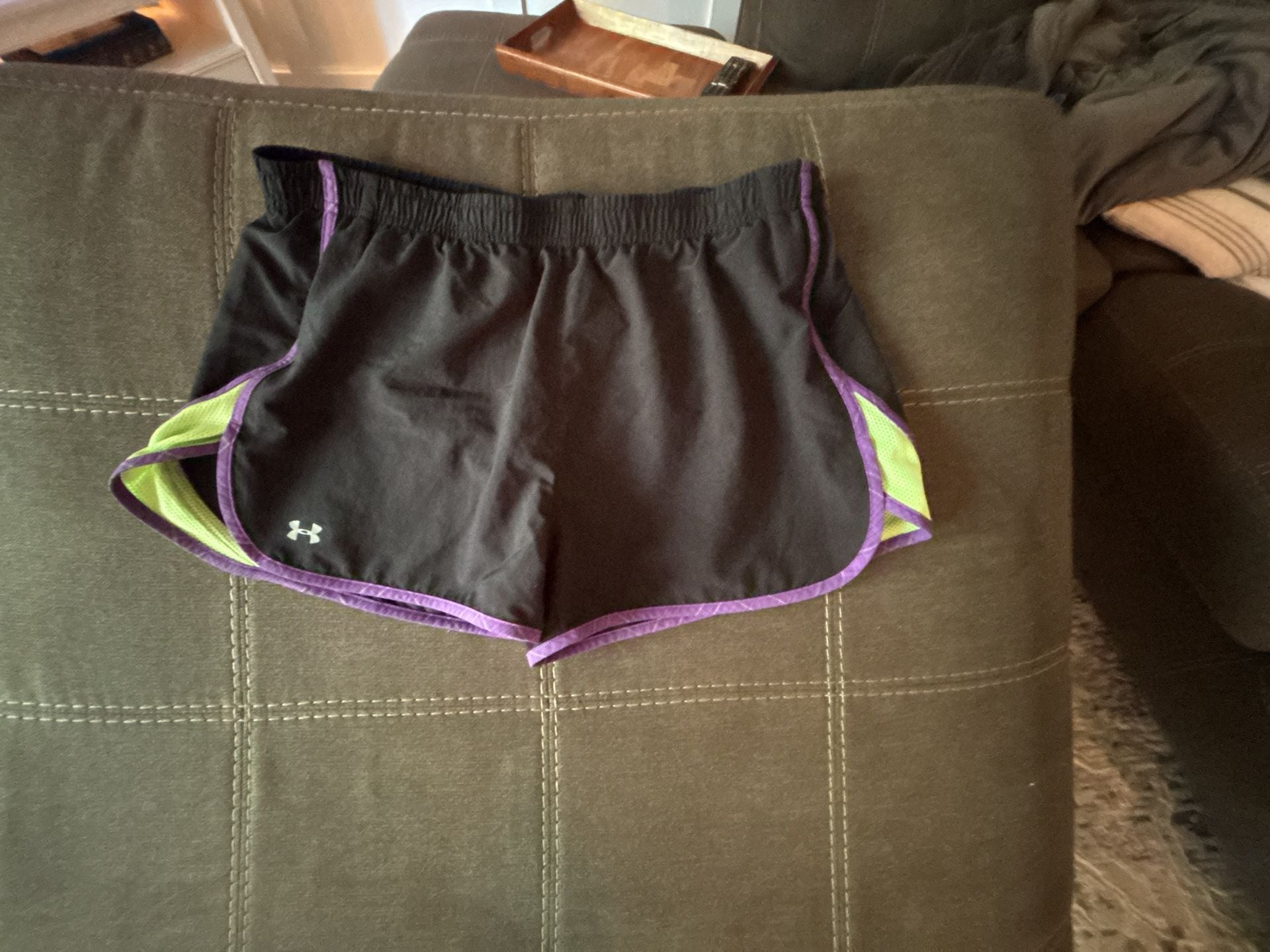 Under Armour HeatGear Women's Athletic Running Shorts 4
