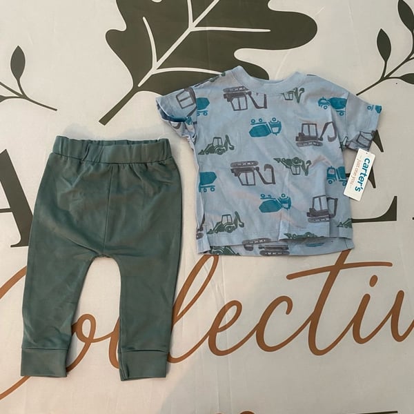 Carter's 9M Infant Boy Construction Vehicle Print T-Shirt and Jogger Shorts Set