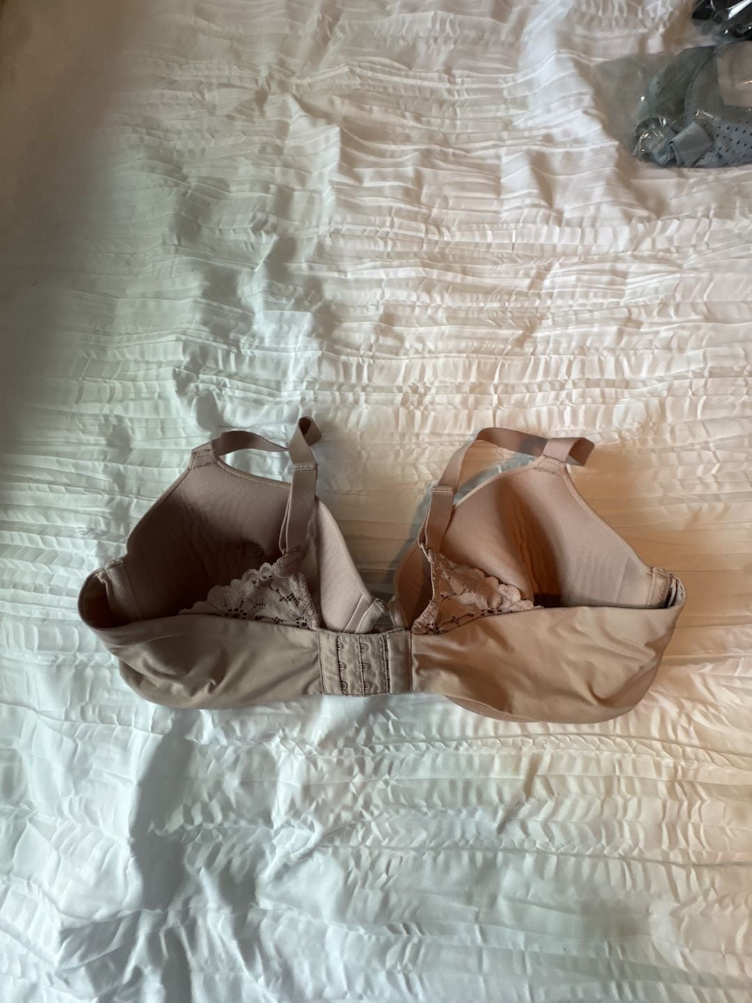 Maidenform One Fab Fit T-Shirt Underwire Bra with Convertible Straps 2