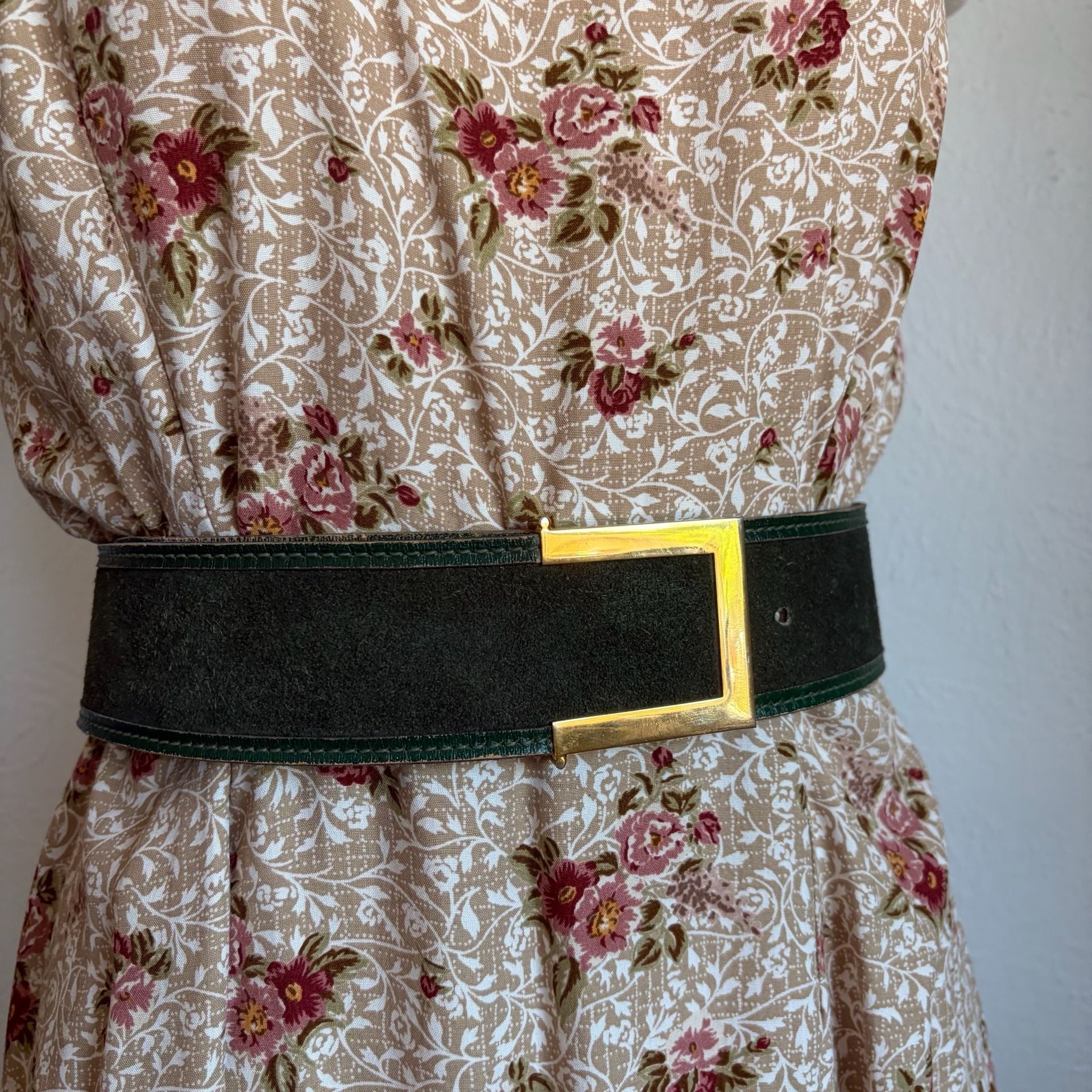 Vintage Anne Klein for Bonwit Teller Forest Green Suede Wide Waist Belt 2