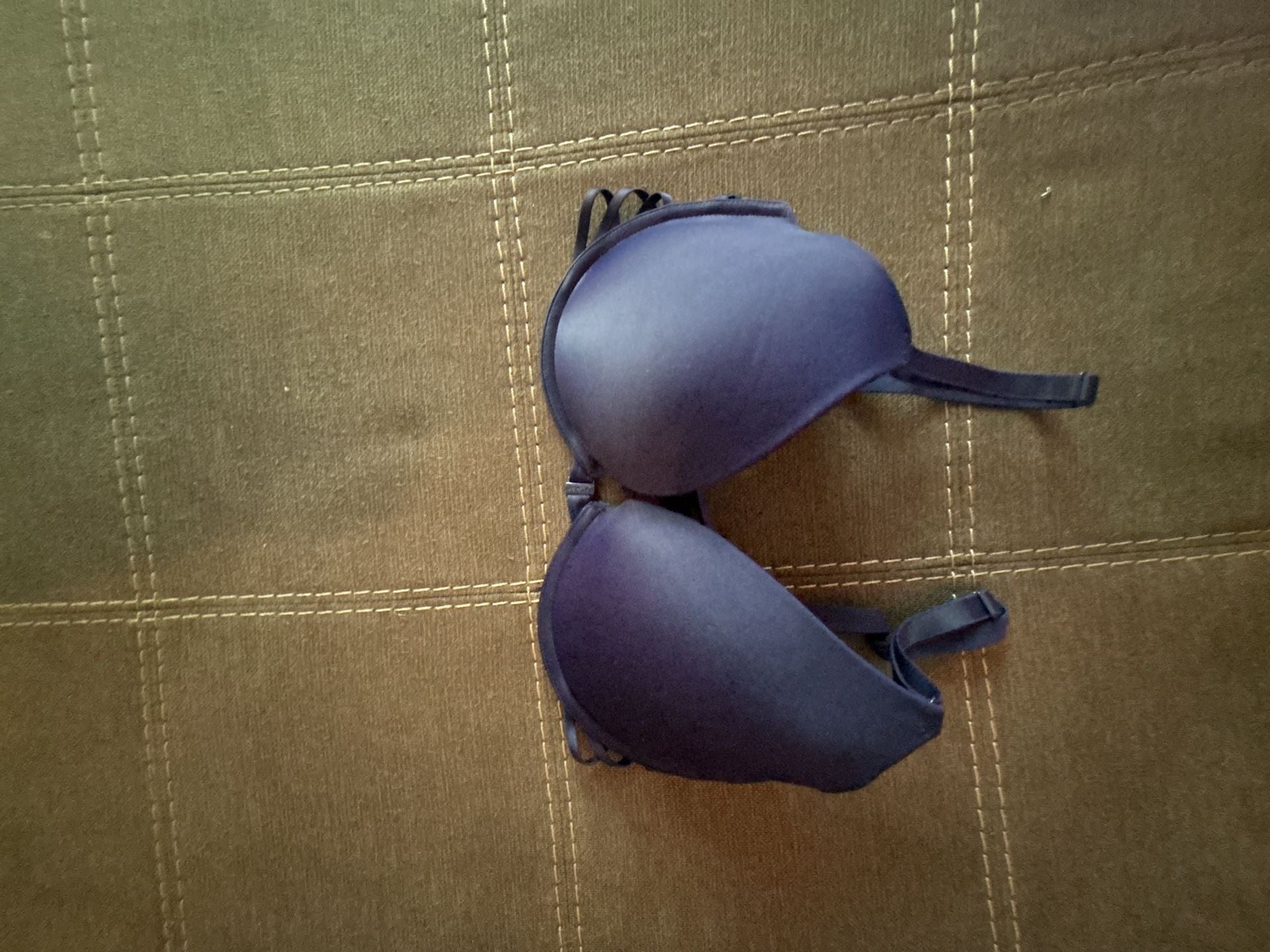 La Senza Obsession Front-Closure Padded Plunge Bra in Navy 7