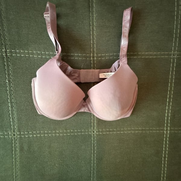 Victoria's Secret Logo Shine Strap Push-Up Bra