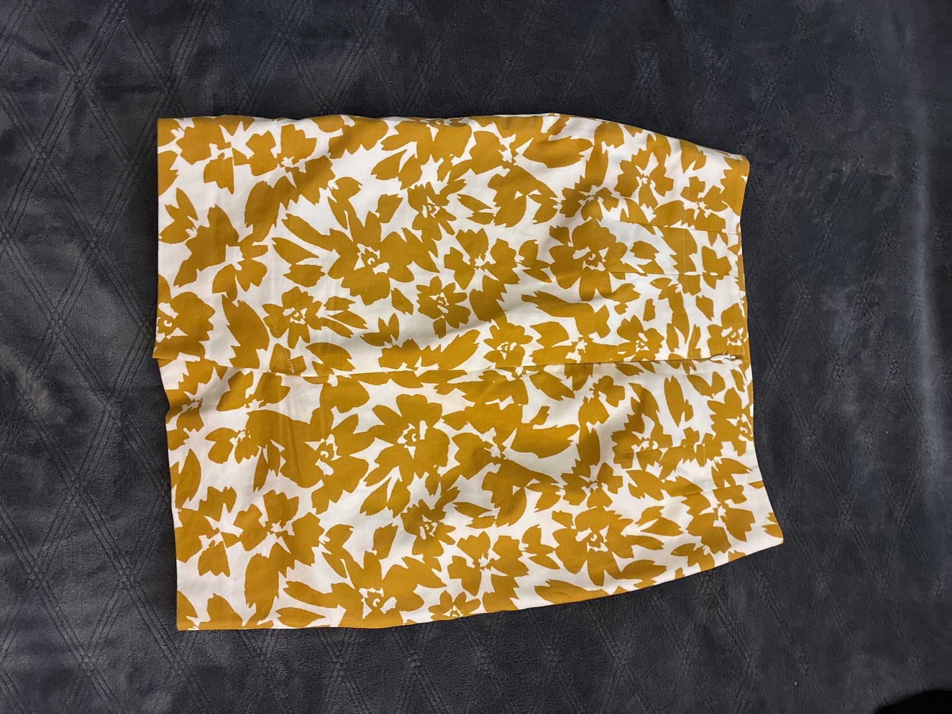 LOFT Ann Taylor Mustard Yellow and White Floral Pencil Skirt Petites 0P 3