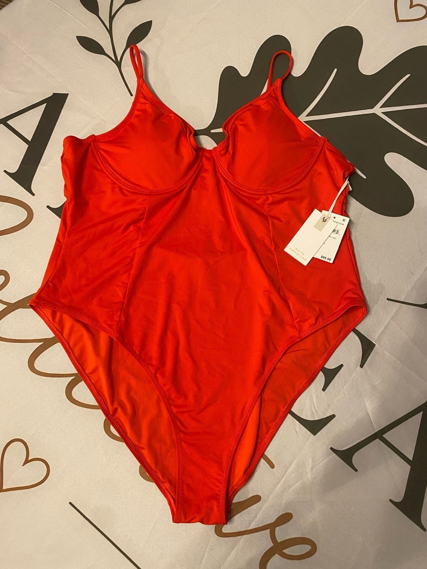 Good American GSW0393 One-Piece Swimsuit in Bright Poppy 3